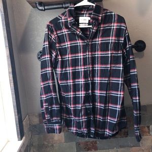 Men’s Flannel shirt.
